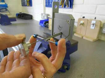 Logan Locksmith Shop Tempe, AZ 480-612-9502 - key-broke-in-lock